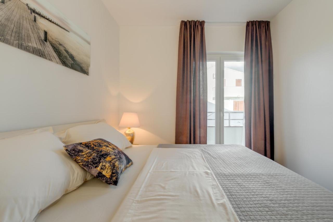 Joy 1 Appartement Novalja